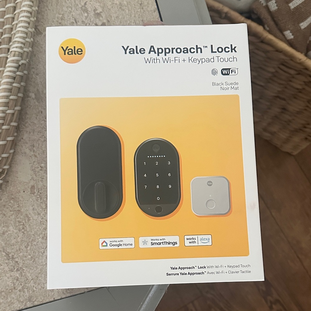 Yale Approach Lock with Wi-Fi and Keypad Touch- New in the Box